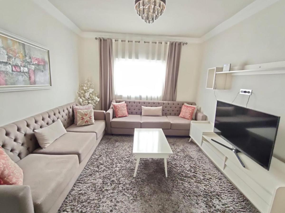 Immaculate New Modern Apartment with air conditioner-4 Bed-Beach 7min-S1 - Chambres d’hôtes Tanger