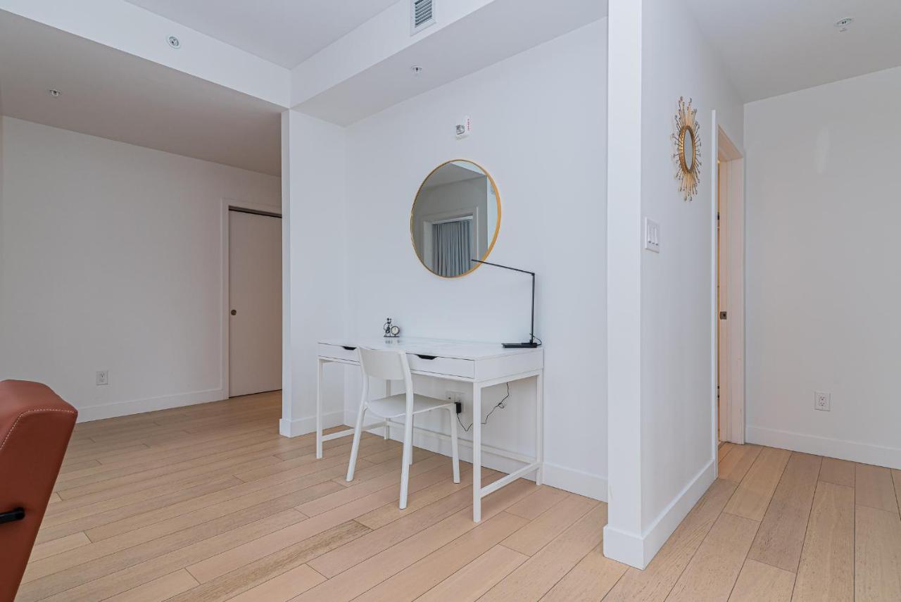 Apartment mit Balkon