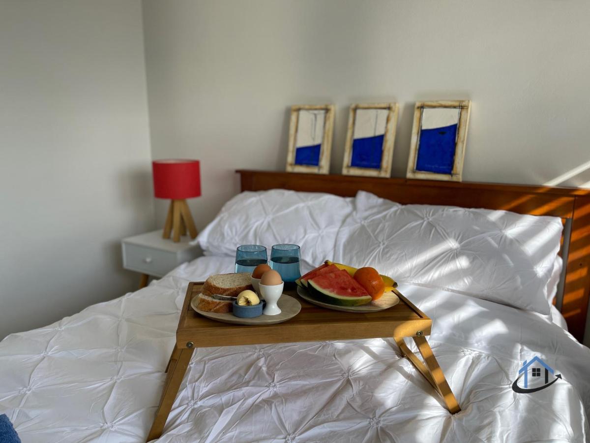 Harbord House - Ocean views, plunge pool, 2 bed, free-wi-fi, superb location - Bed and Breakfast Freshwater