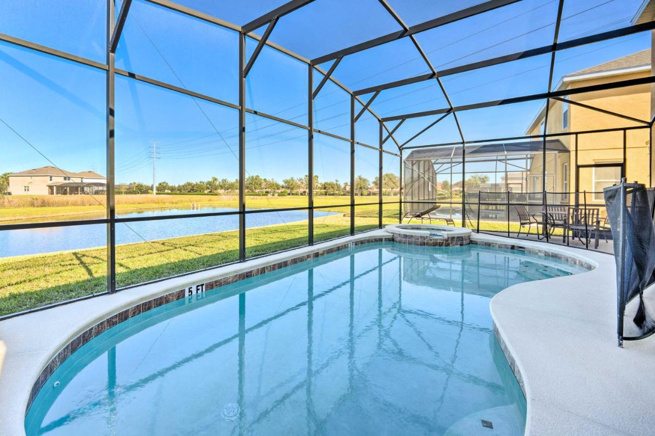 Resort Perks and Gas Grill Spacious Davenport Haven - B&B Davenport