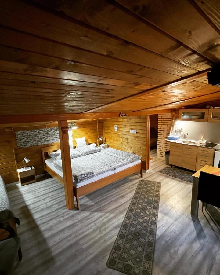 Chambre Familiale avec Salle de Bains