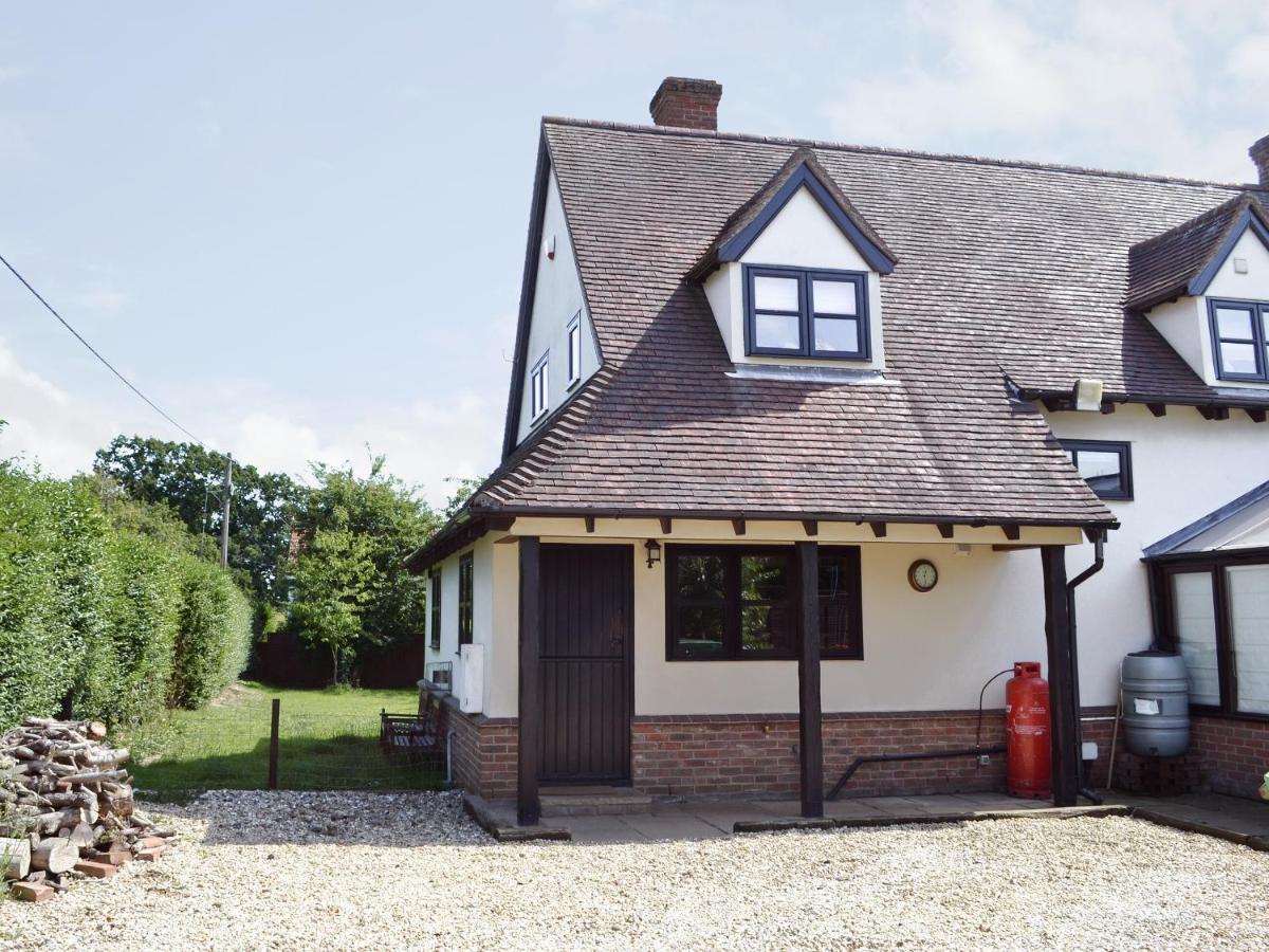 B&B Dereham - Maytree Cottage - Bed and Breakfast Dereham