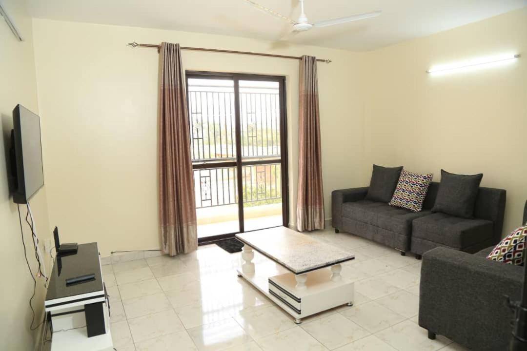 B&B Kampala - shadley Northside Apartments - Bed and Breakfast Kampala