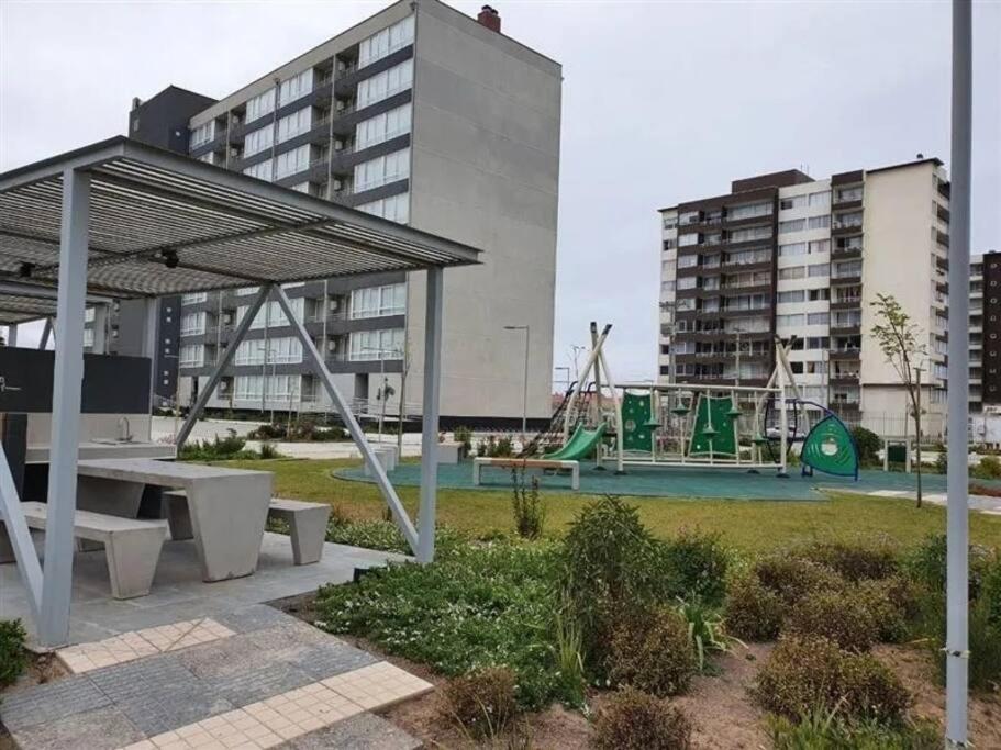 Depto dentro de condominio. Seguridad 24 horas. - Ferienwohnung La Serena