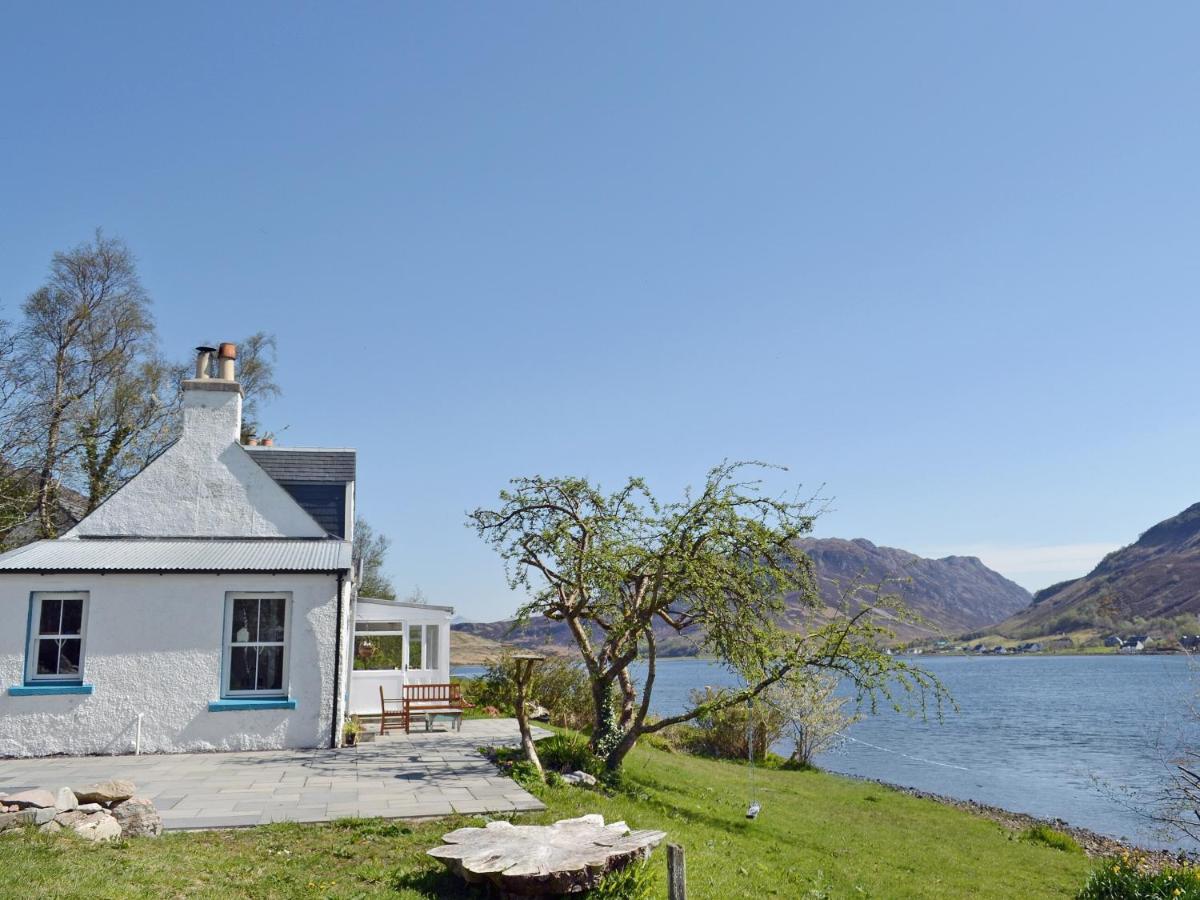 B&B Dornie - Loch Shore Cottage - Bed and Breakfast Dornie