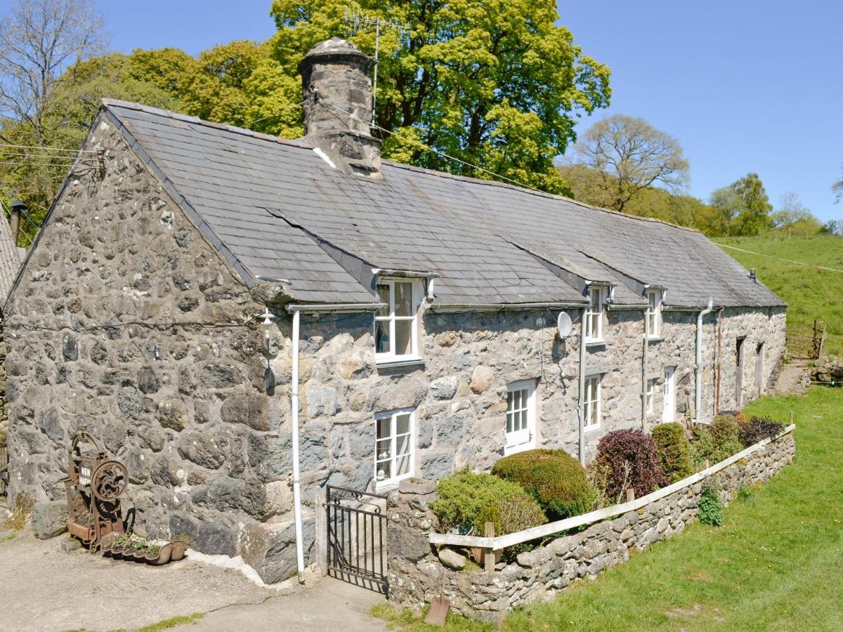 B&B Llanfawr - Hen Hafod - Bed and Breakfast Llanfawr