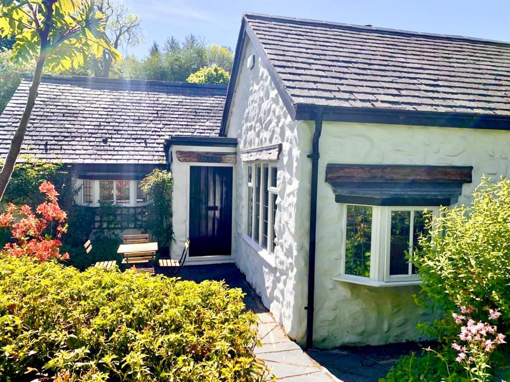 B&B Conwy - Beautiful Ancient Stone Cottage, Local Walks & Pub! - Bed and Breakfast Conwy