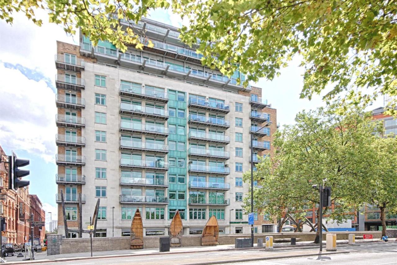 Stunning Westminster Apartment - 9 Albert - Bed and Breakfast Londen