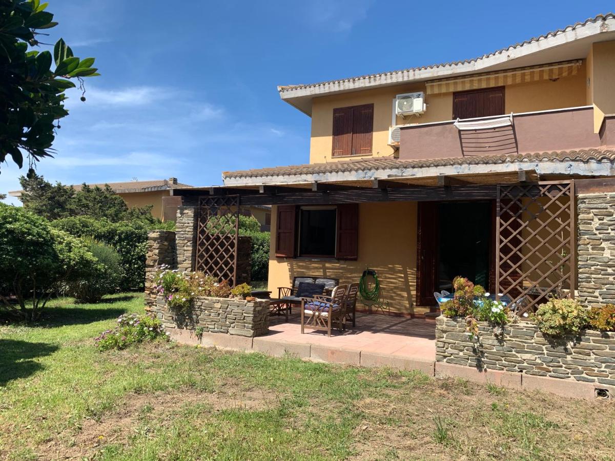 L' Elicriso, a pochi passi dal mare con giardino privato - The Elicriso, a few meters from the sea, with private garden - Ferienwohnung