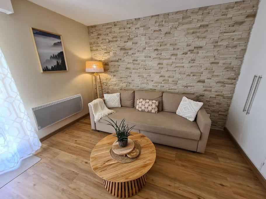 Appartement au calme dans residence avec piscine - B&B
