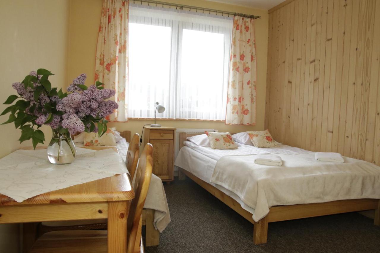 Dreibettzimmer mit eigenem Bad