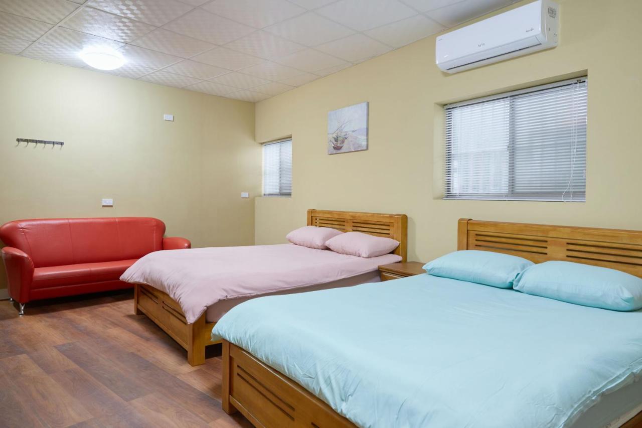 Habitación Familiar con vistas al jardín