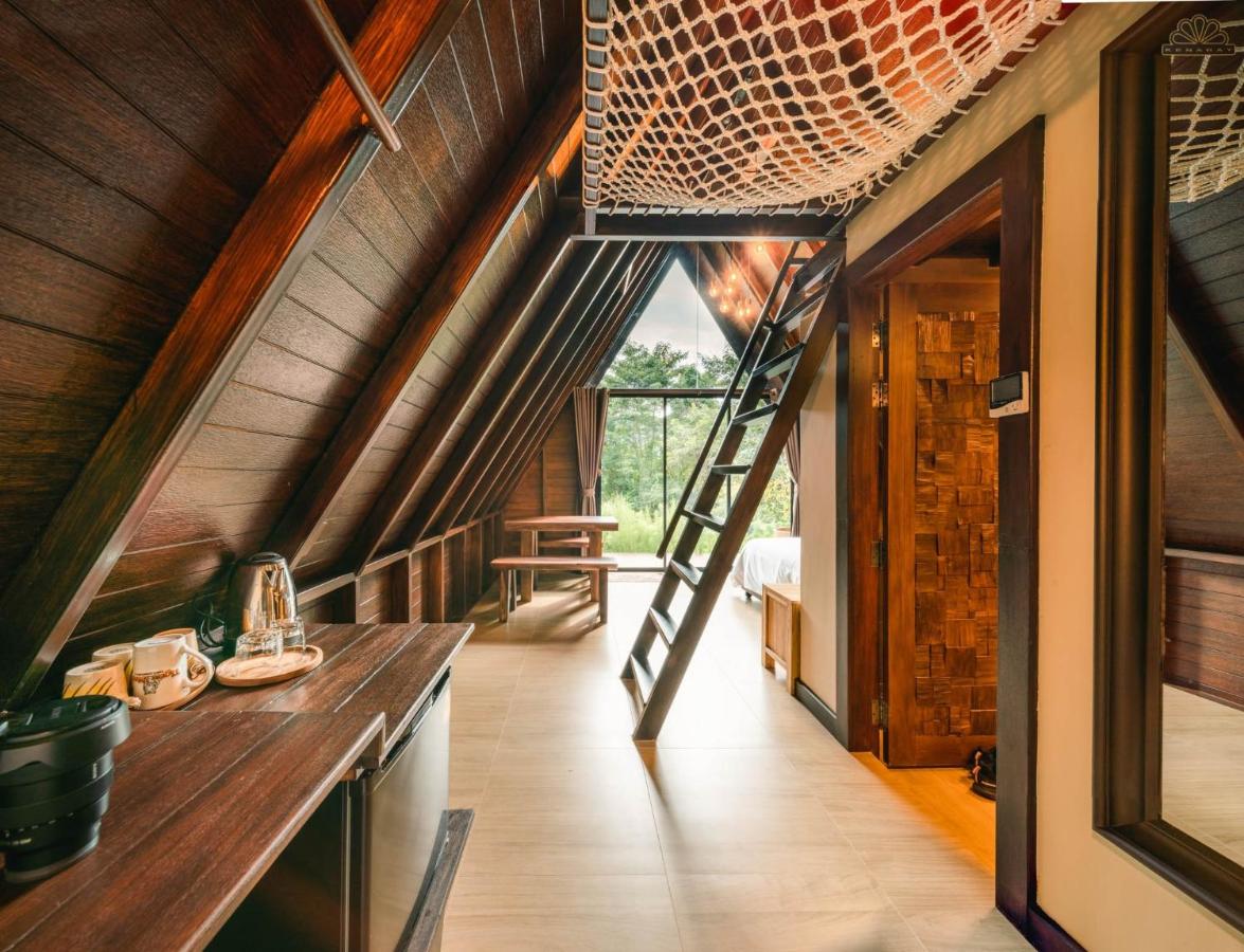 Triple Room with Mountain View