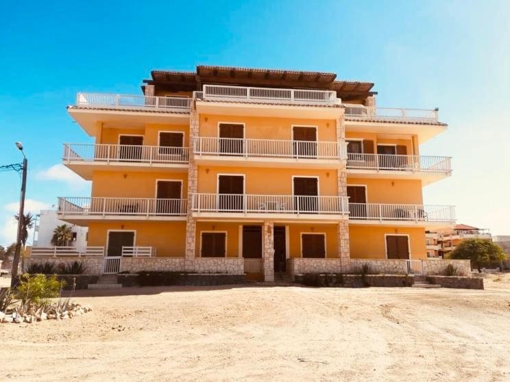 Boavista Beach Apartment - Bed and Breakfast