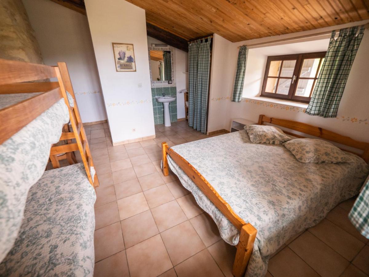 Quadruple Room with Shared Bathroom