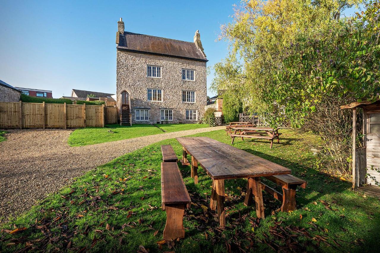 B&B Caldicot - Medieval Manor - Bed and Breakfast Caldicot