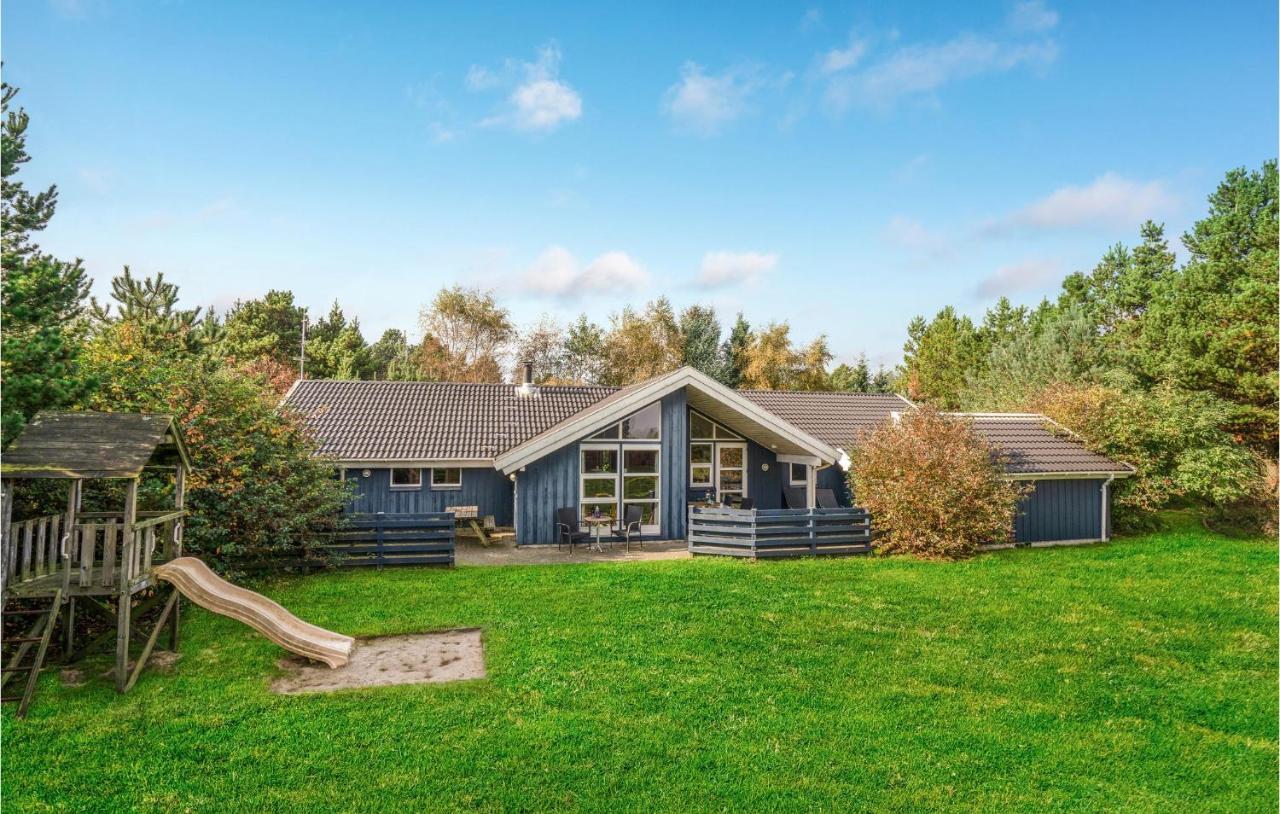 B&B Oksbøl - Beautiful Home In Oksbl With 4 Bedrooms, Sauna And Wifi - Bed and Breakfast Oksbøl