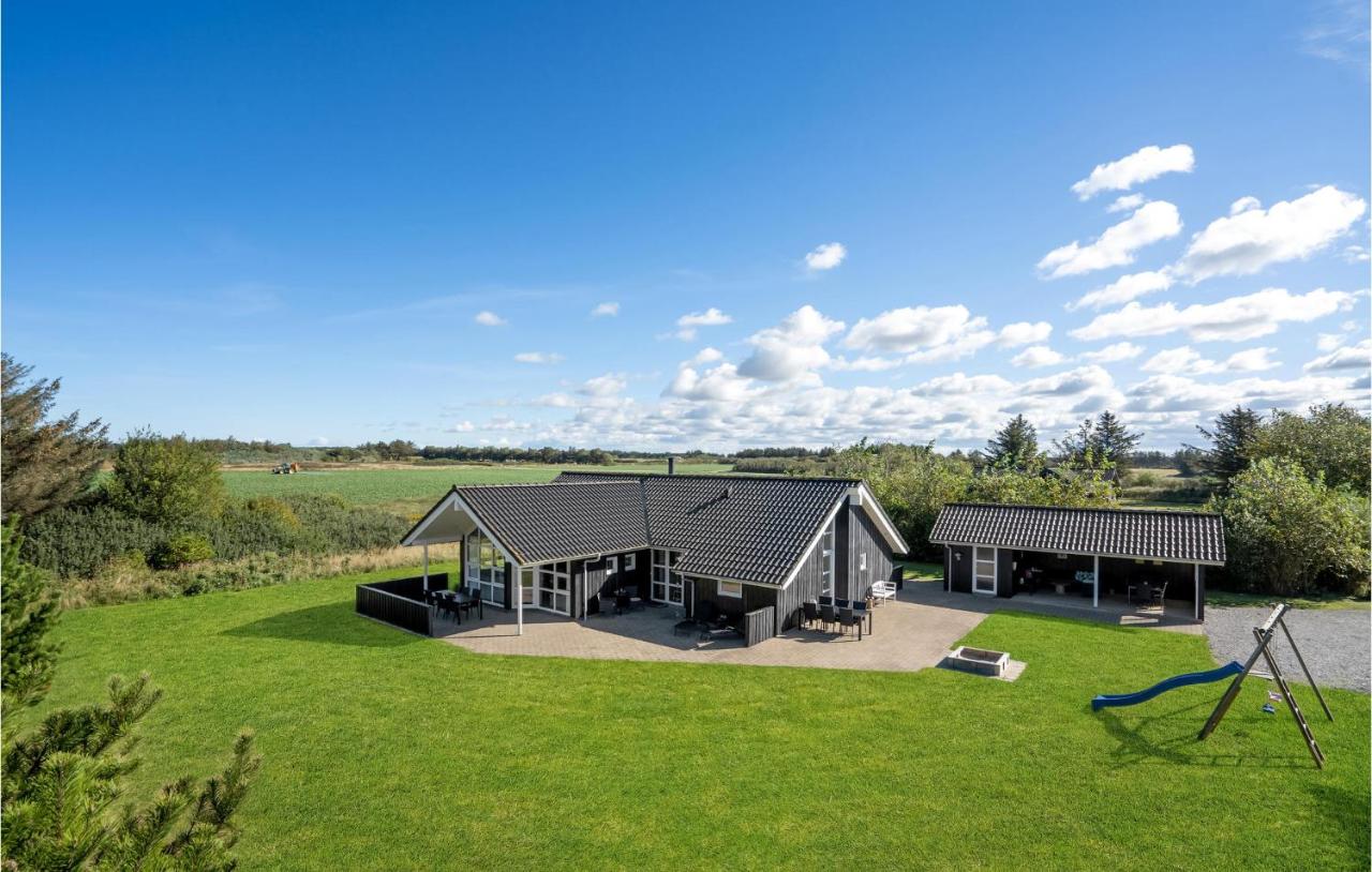 B&B Løkken - Stunning Home In Lkken With 4 Bedrooms, Sauna And Wifi - Bed and Breakfast Løkken