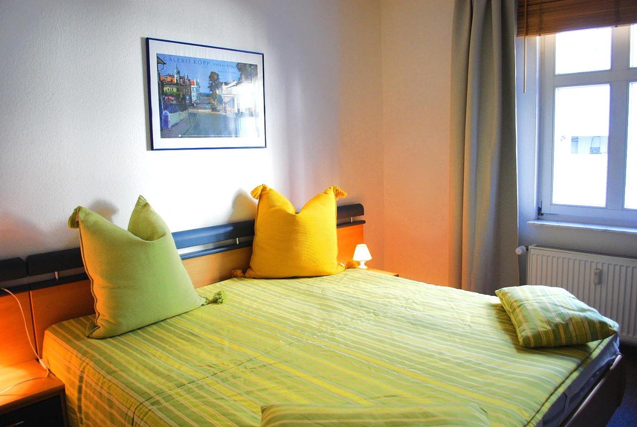 Miramar-App-02 - B&B