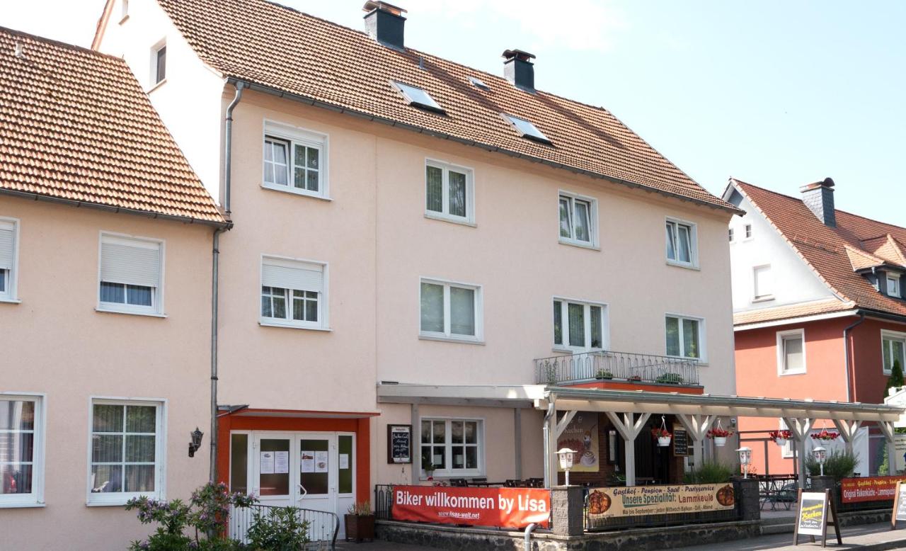 B&B Ehrenberg - Gasthaus & Pension Lisas-Welt Wasserkuppe - Bed and Breakfast Ehrenberg