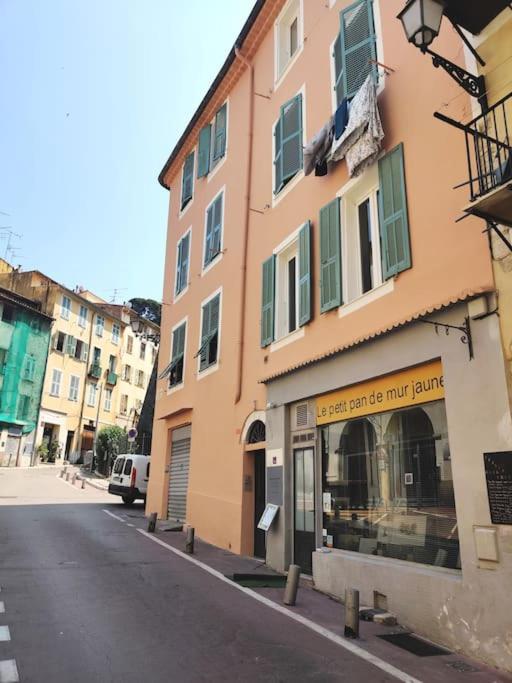 St Joseph · Great holiday flat - old town for 4 - Ferienwohnung