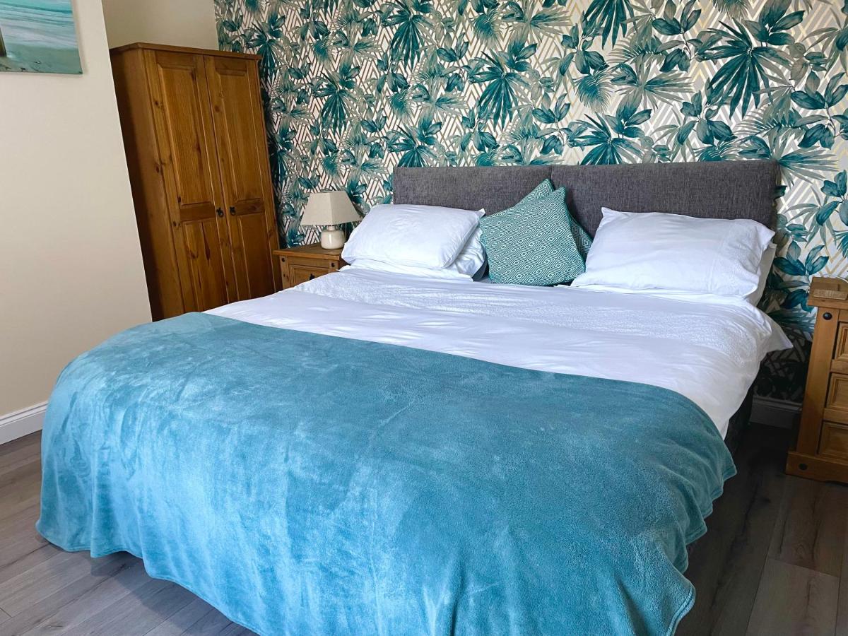 B&B Monkwearmouth - Milburn Cottage 2- Luxury Accommodation - Bed and Breakfast Monkwearmouth