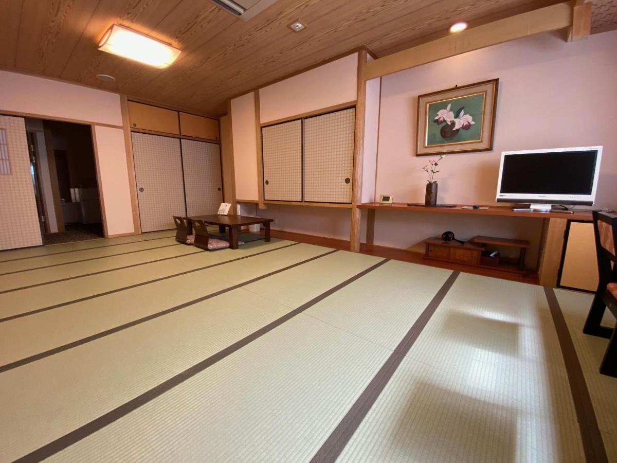 Economy Quadruple Room