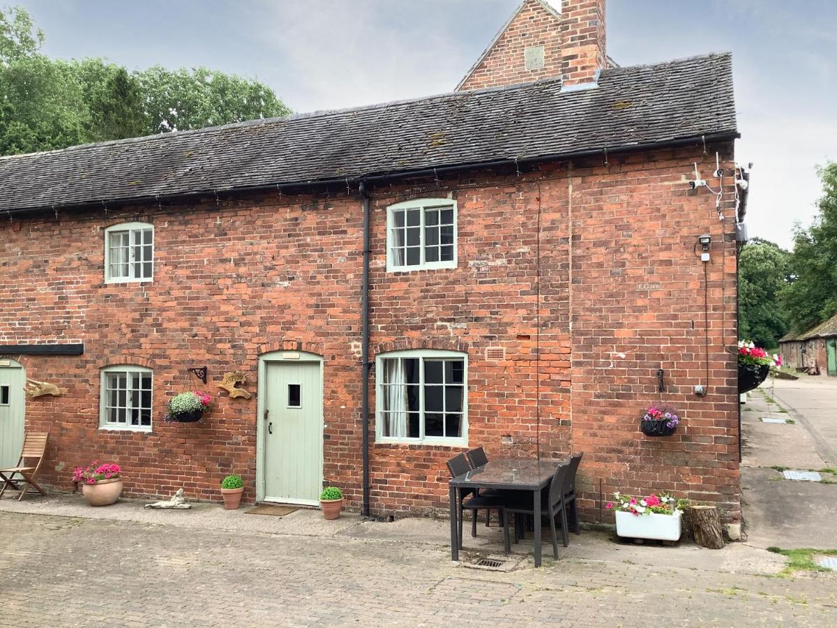 B&B Findern - Repton Cottage - 25348 - Bed and Breakfast Findern