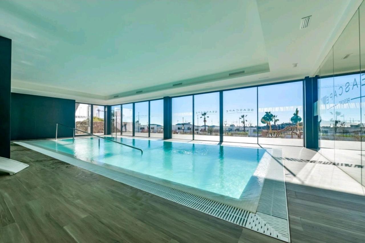 Family Penthouse - Jacuzzi, Seaview Benidorm, Albir, Altea - B&B