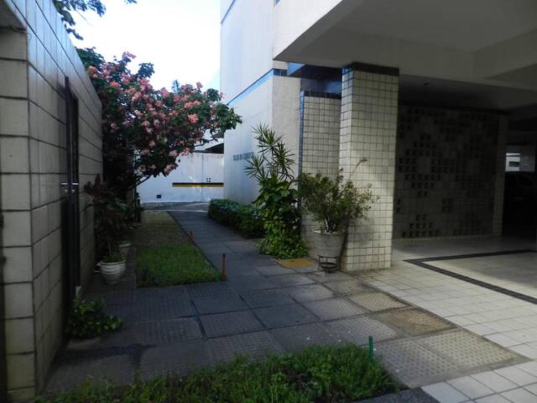 PEQUENO QUARTO individual-PERTO DO CENTRO DE CONVENÇÕES- RECIFE - ventilador,TV,mesa de trabalho - B&B Recife