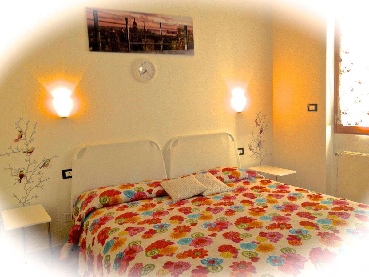 B&B Brugherio - Top Suit Centro - Guest house - Bed and Breakfast Brugherio
