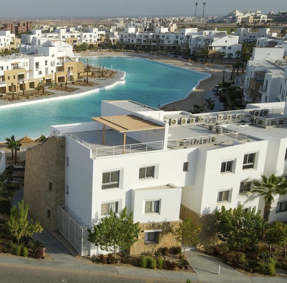 EL Gouna Swan Lake Apartment - B&B