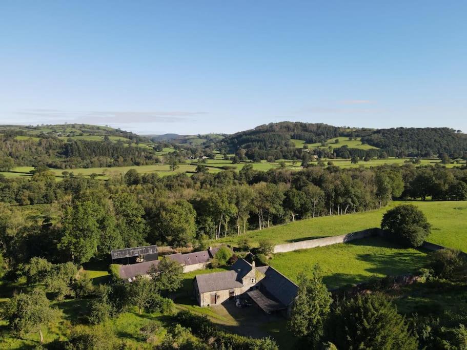 Tranquil getaway near Brecon Beacons - B&B Llandovery