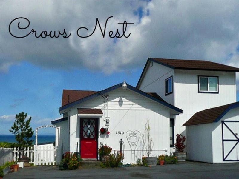 B&B Port Angeles - PA Crows Nest Cottage - Bed and Breakfast Port Angeles