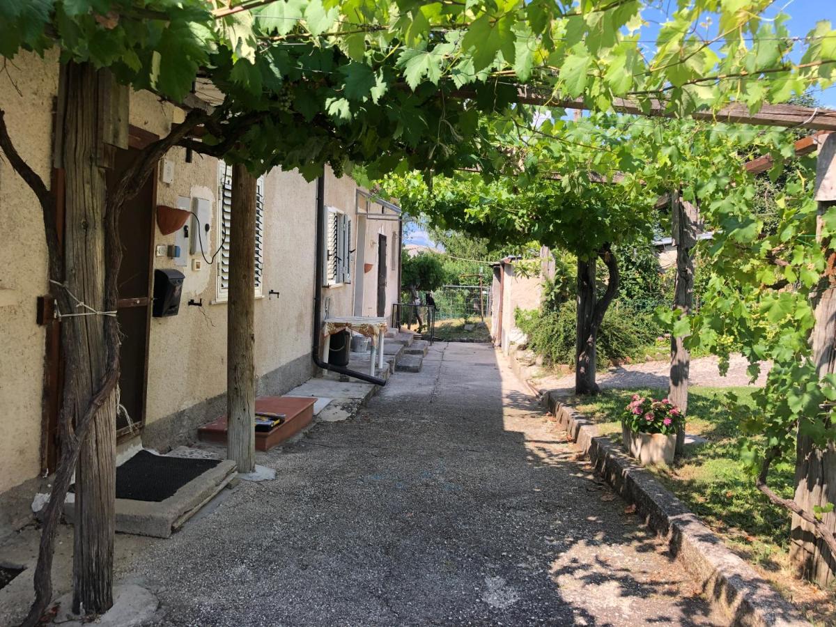 IL RUSTICO UNO a Bugnara nella Valle del Sagittario - B&B