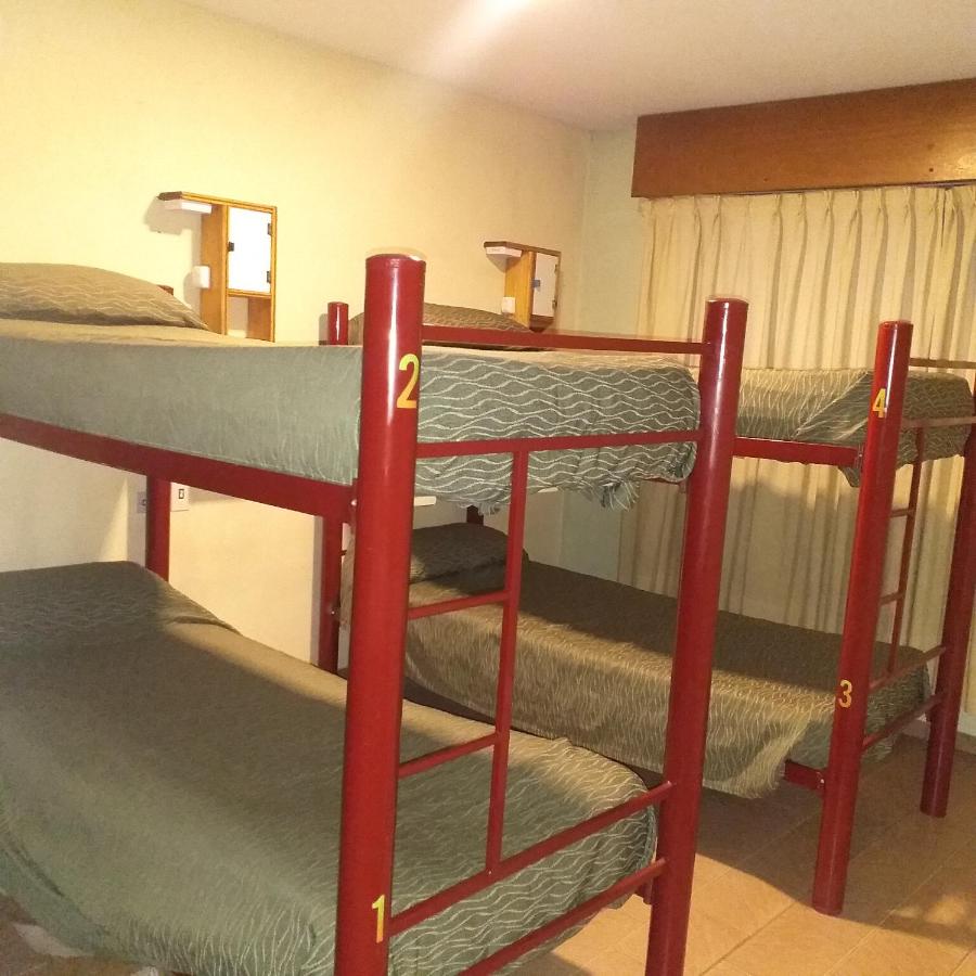 Habitación Cuádruple Económica con baño compartido