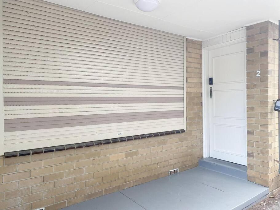 Newly renovated! Minutes away from Mother's Beach and Main Street! - Bed and Breakfast
