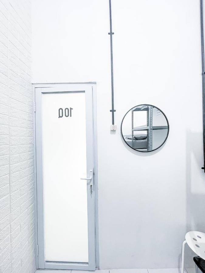 Chambre Quadruple avec Salle de Bains Commune