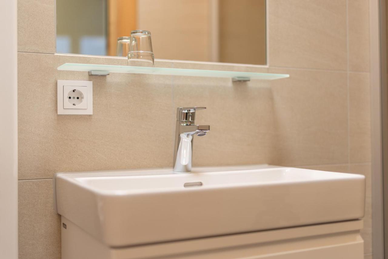 Einzelzimmer mit Dusche