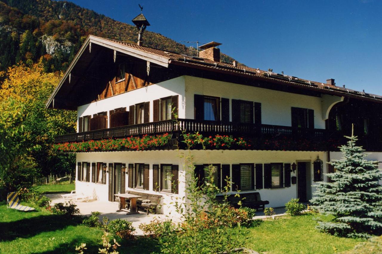 B&B Aschau im Chiemgau - Pension Luger - Bed and Breakfast Aschau im Chiemgau