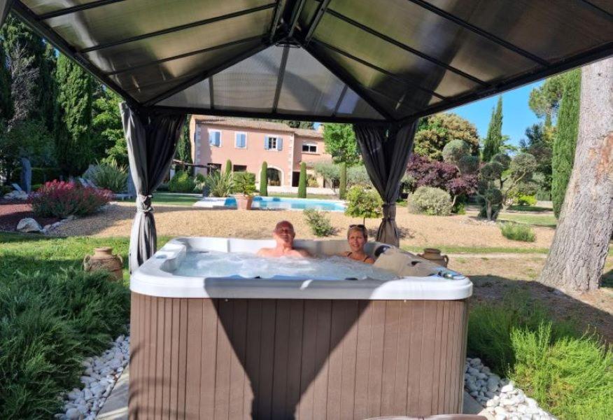 Le Clos des Cyprès Maison d'hôtes de charme - Diner Gourmet & Bien-être - B&B