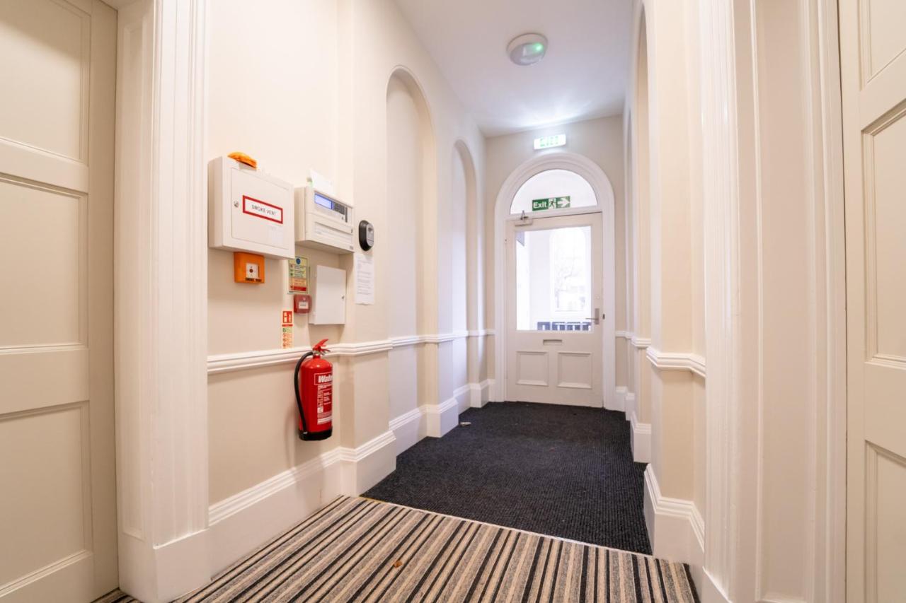 Stylish maisonette in town centre close to beach - Ferienwohnung