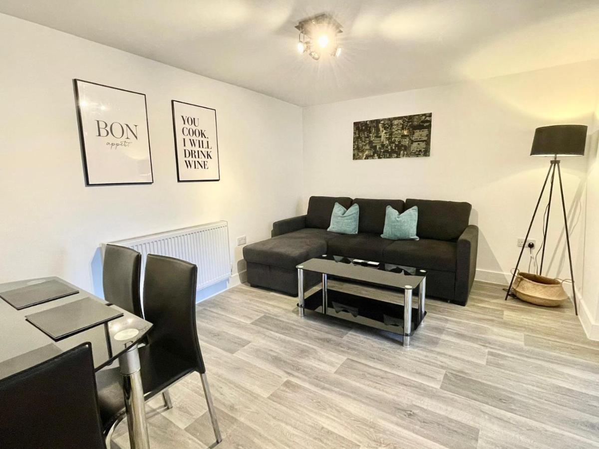 B&B Bristol - *Modern & Stylish 2 Double Bedroom-Free Parking!* - Bed and Breakfast Bristol