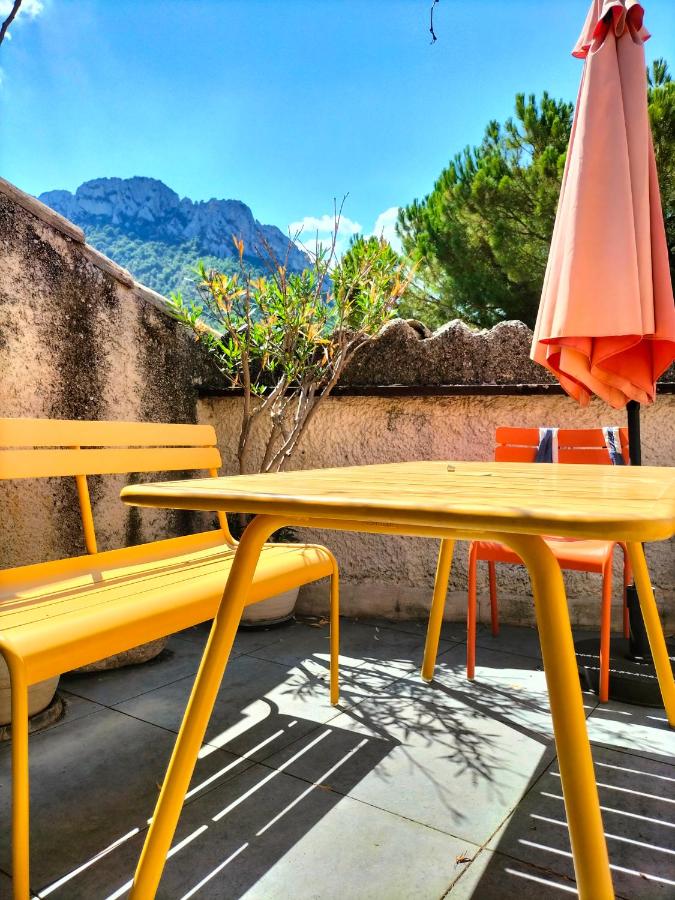 B&B Buis-les-Baronnies - Maison de ville 10 p. centre Buis les Baronnies - Bed and Breakfast Buis-les-Baronnies