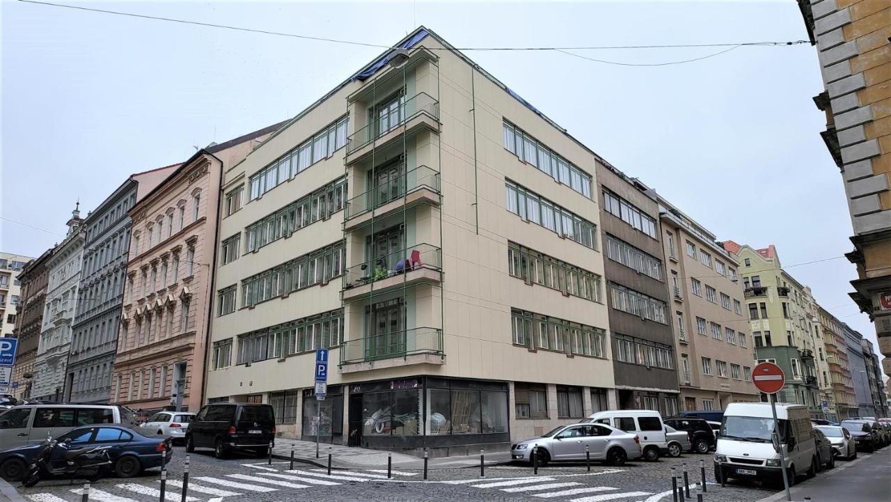 Luxusní apartmán nedaleko centra - Ferienwohnung Prag