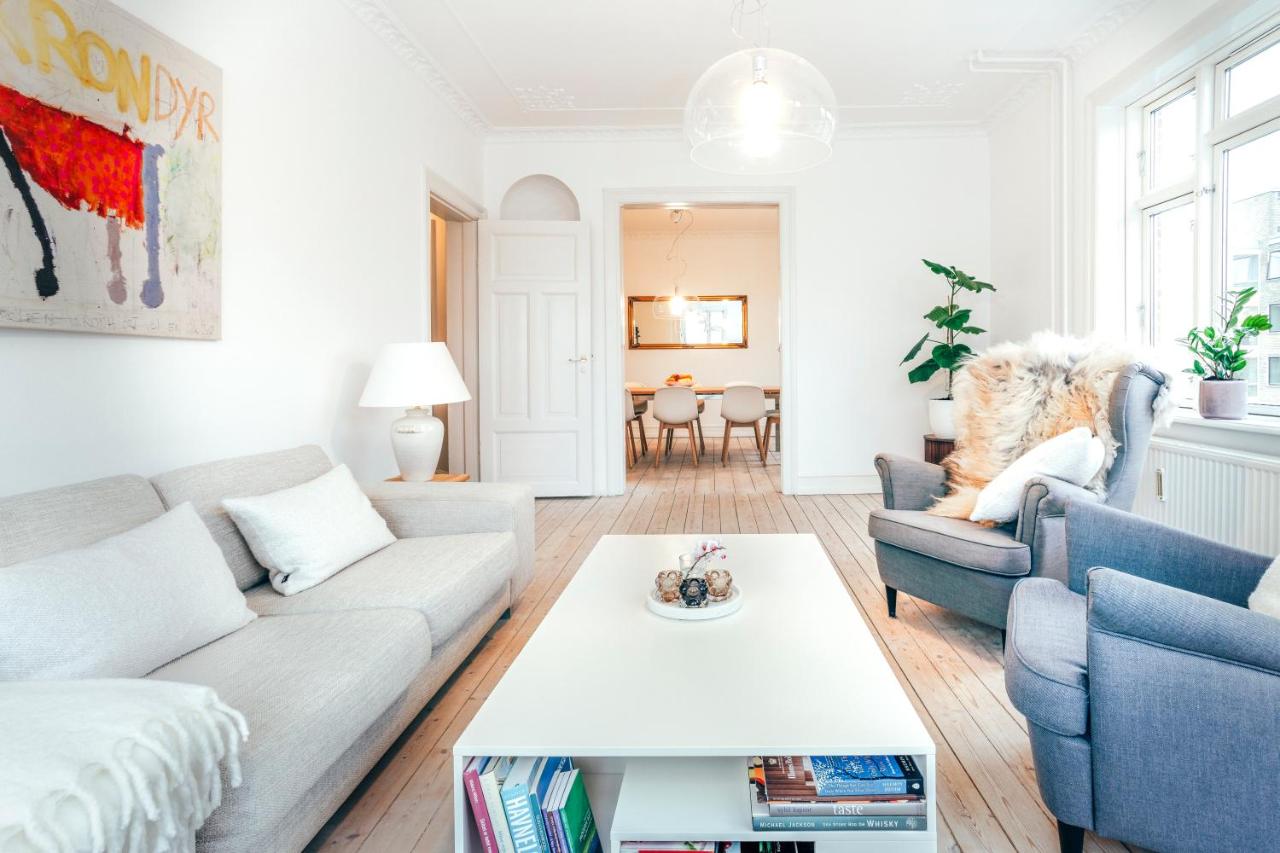 B&B Copenaghen - Elegant, evocative and cosy home in Østerbro with a panoramic view. Eco-friendly. 1km harbour/ beach, 3km- city center, 13km-airport. - Bed and Breakfast Copenaghen