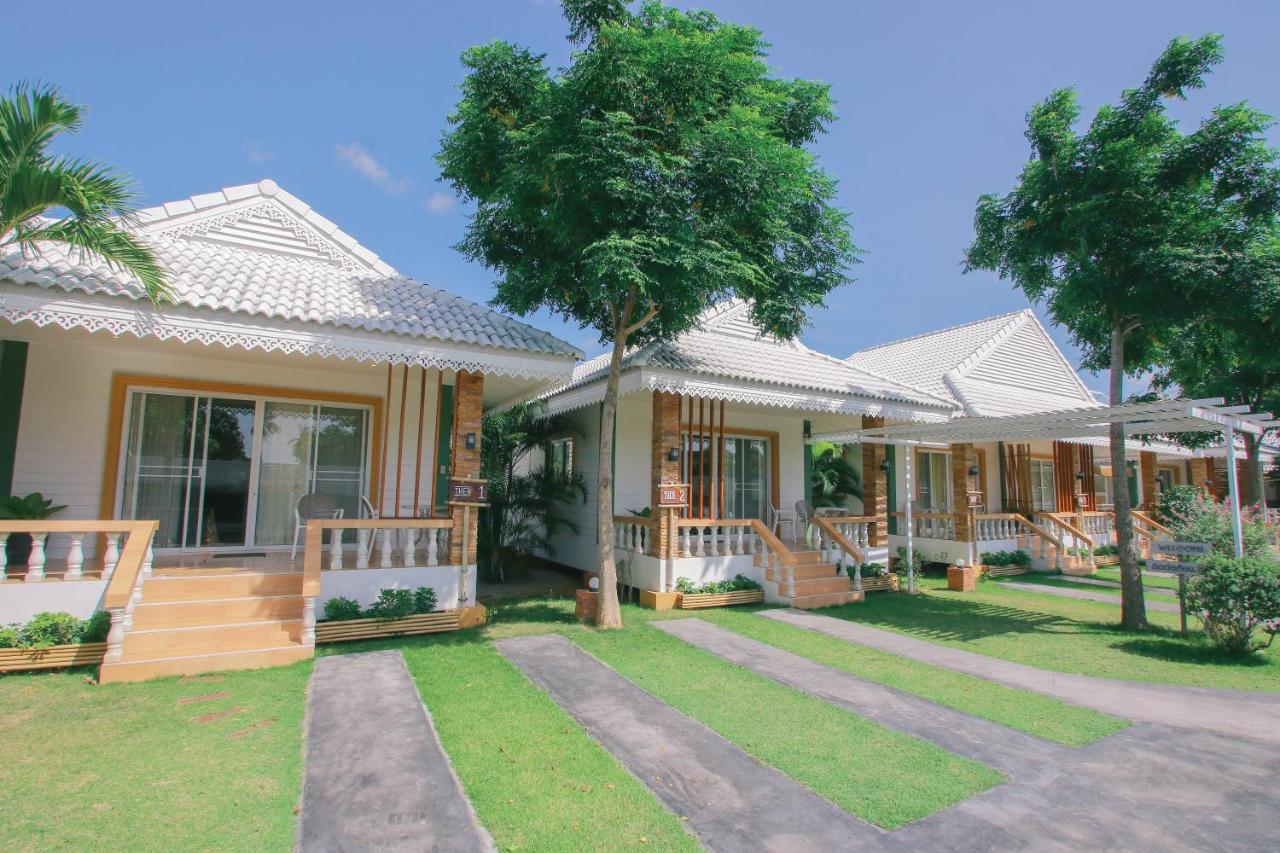 เธอ วิลล่า THER villa - B&B