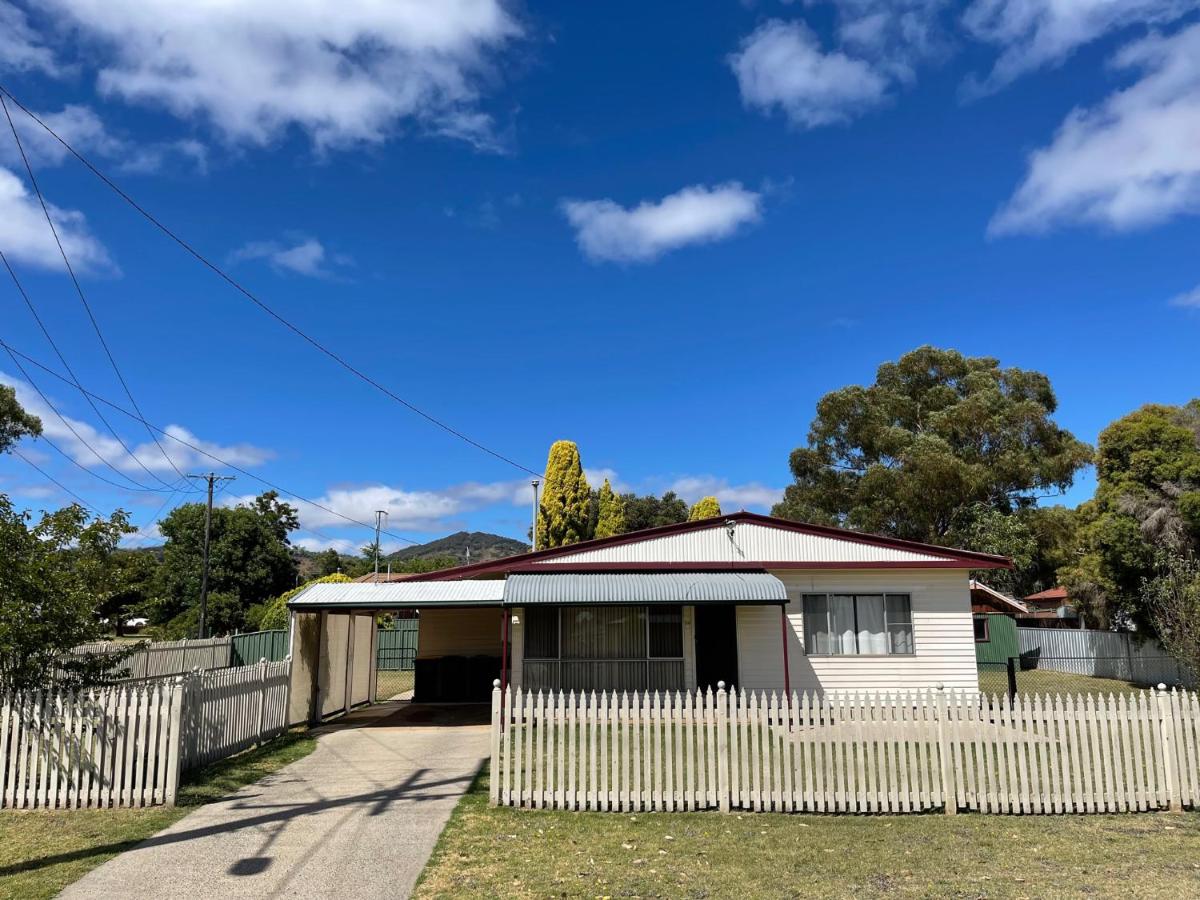 Comfortable 2-Bedroom home in Mudgee - Rest Easy Mudgee - Chambres d’hôtes