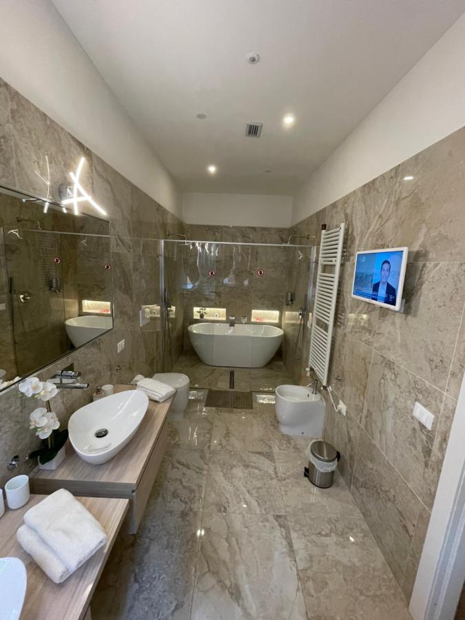 Luxury 3 al duomo di parma - B&B