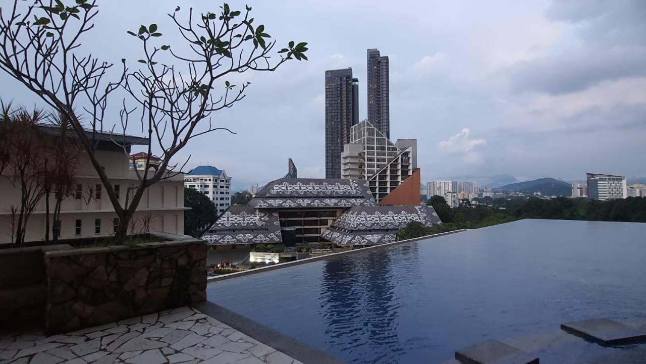 Homestay Jalan Tun Razak walking distance IJN, HKL, MRT Raja Uda, PUSRAWI, KPJ, PERKESO, Istana Budaya Гостевой дом Куала-Лумпур โฮมสเตย์ กัวลาลัมเปอร์ - B&B Kuala Lumpur